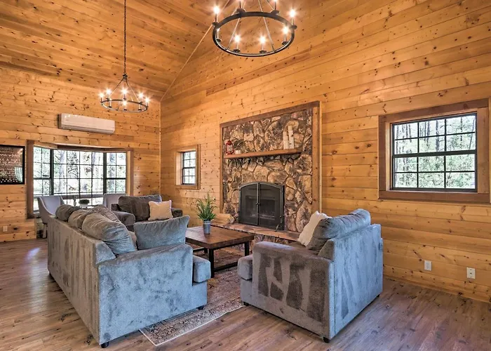 Deck, Games & Fire Pit: Modern Cabin!