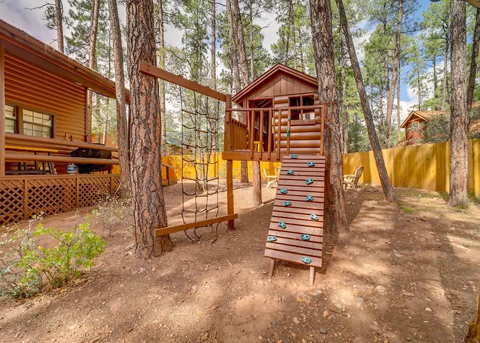 Deck, Games & Fire Pit: Modern Cabin!